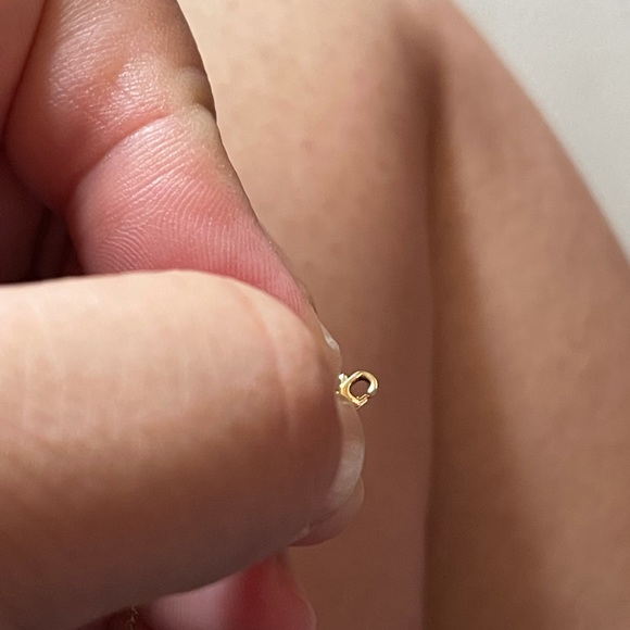 Aurate Short Bar 14k Gold, EUC - Picture 5 of 5